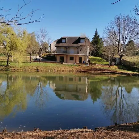 Maison De Campagne Avec Lac Prive *